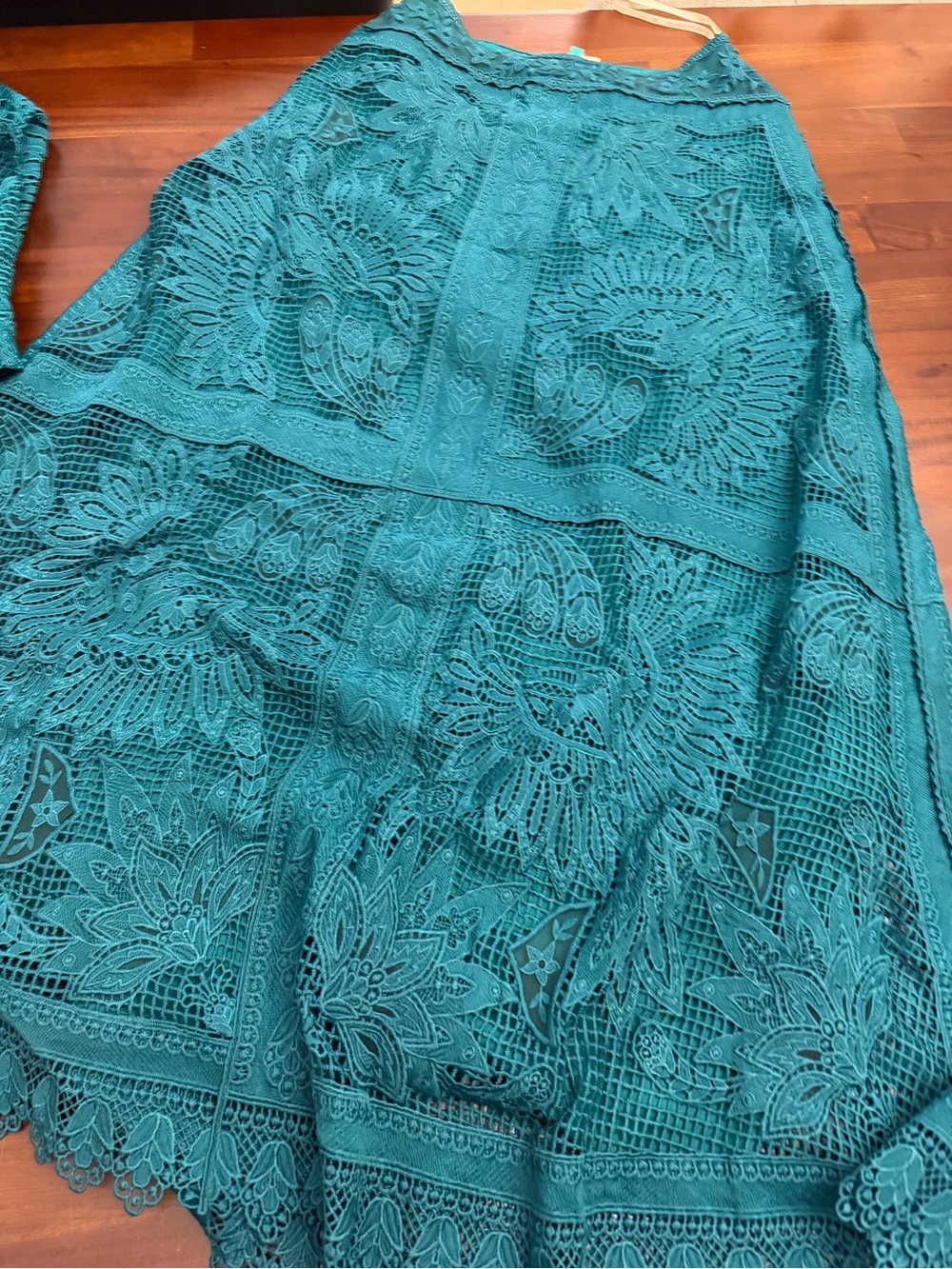 FARM RIO Green Toucan Guipure Sleeveless Top & Maxi Skirt (131) - Picture 7 of 8